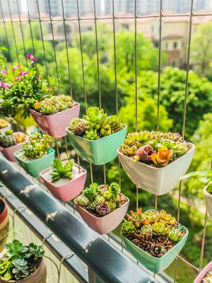 Ticari Binalarda Balkonlar İçin 100kg Yük Kapasiteli Koruma Çözümü Sunan Alüminyum Raylı Çerçeve Balkon Güvenlik Izgarası