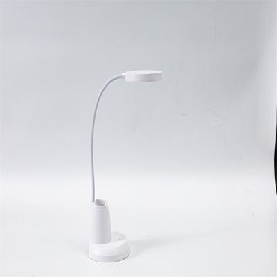 Okuma ve çalışma için ayarlanabilir renk sıcaklığı ile katlanabilir 5W LED masa lambası