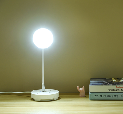 Foto efektli 3 parlaklıklı LED USB masa lambası