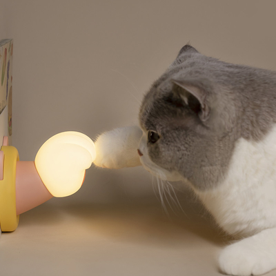 Kedi Pençesi Yaratıcı Gece Işığı USB Şarj Doğum Günü Hediye Tatlı ve Tatlı Pratik Kız Hediye Silikon Patting Işık