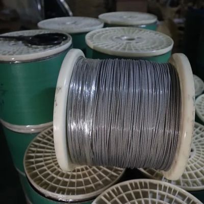 316 Sınıf Paslanmaz Çelik Balkon Güvenlik için 6 metre uzunluğunda ve 5 cm boşlukta görünmez ızgara