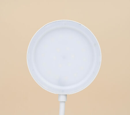 Toptan Çocuklar Modern LED Masa Lampası Boynuz Clip-On Dokunma Kontrolü USB Şarj edilebilir Öğrencilerin Çalışması için Beyaz Gece Işığı