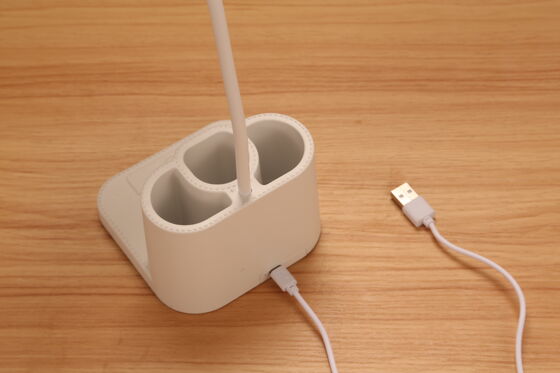 Ders Çalışma Odası LED Masa Lambası Tek Parça Yatak Odası Işığı Yatak Odası Masası Aydınlatması ve Okuma İçin İdeal