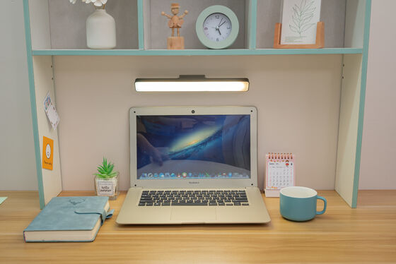 Üç Seviye Parlaklık Düzenleme Şarj Masa Lampası Belirlenmiş Voltaj 5V 1A Ofis ve Çalışma Alanlarında Aydınlatma için Tasarlanmıştır