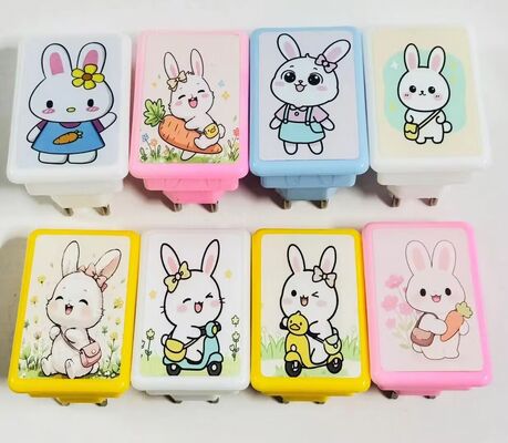 Ev, Yatak Odası, Banyo, Kreş İçin Sevimli Tak-Çalıştır Gece Lambası Duvar Montajlı Plastik Yumuşak Işıltılı Gece Lambası